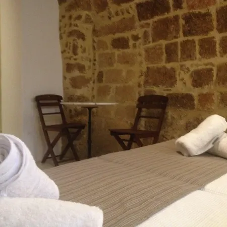 32 Old Town Πανσιόν 3*