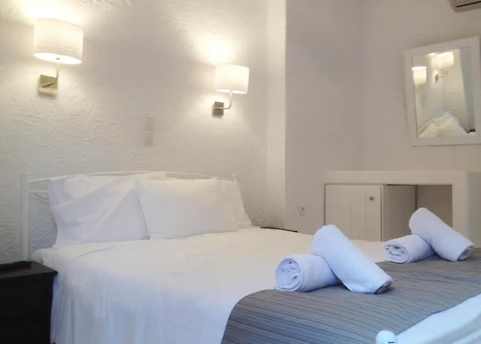 Πανσιόν 32 Old Town 3*