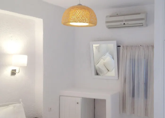 32 Old Town Guest house