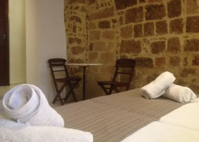 32 Old Town Πανσιόν 3*