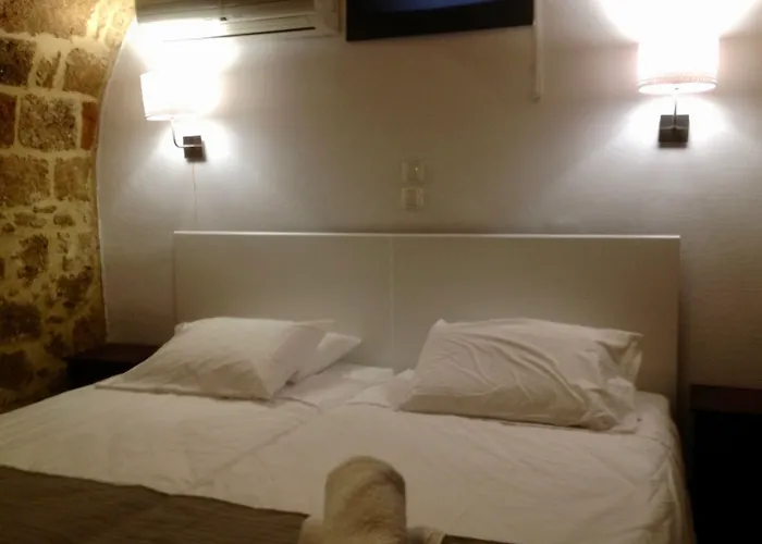 Πανσιόν 32 Old Town 3*