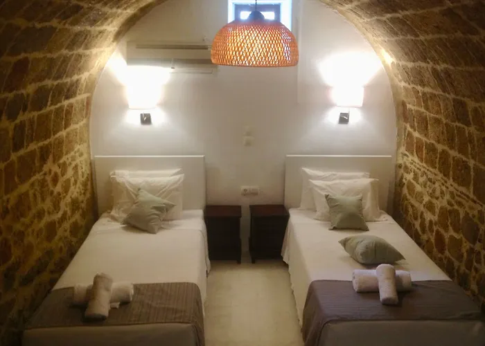 32 Old Town Rhodes City