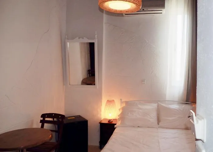 32 Old Town Πανσιόν 3*