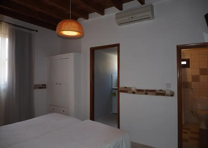 Πανσιόν 32 Old Town 3*