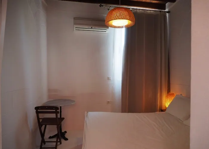 32 Old Town Rhodes City