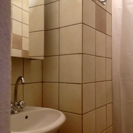 32 Old Town Rhodes City